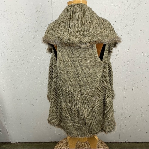 Alberto Makali Size Medium Alpaca Wool Knit Blend Rabbit Fur Trim Vest Cardigan - Picture 10 of 15